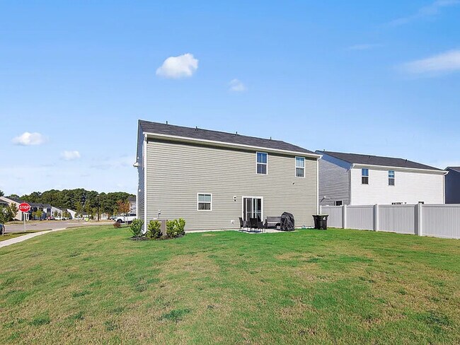 Building Photo - Lease OR Lease to Own