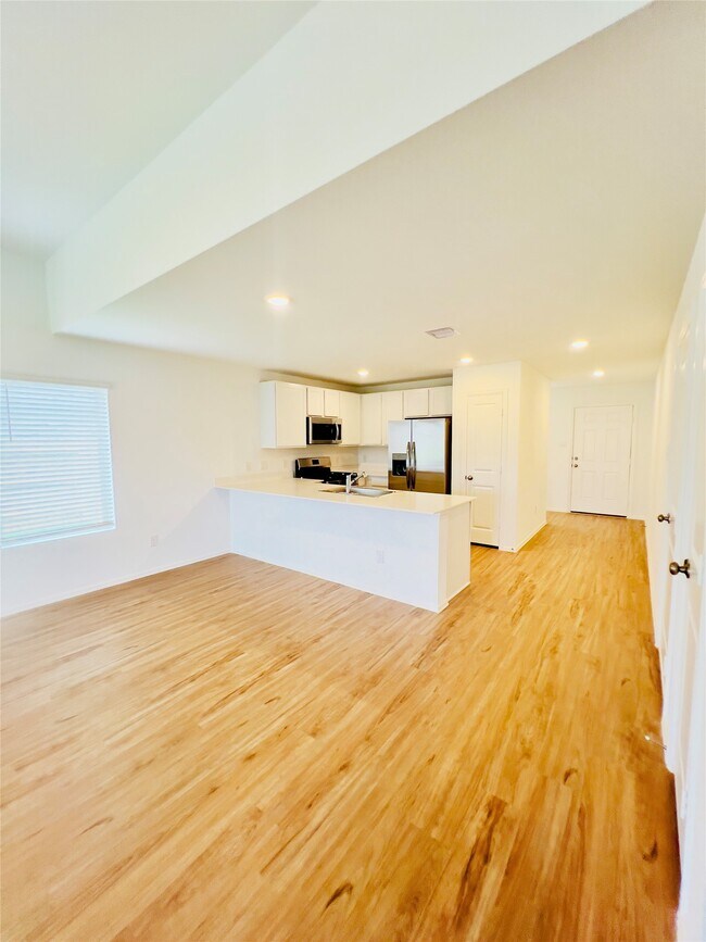 Building Photo - 27142 River Birch Ridge Dr