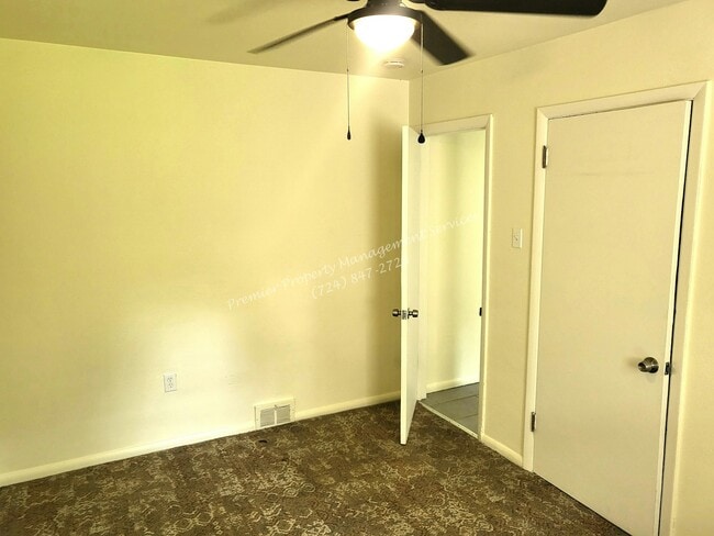 Building Photo - 136 Sawyer Dr