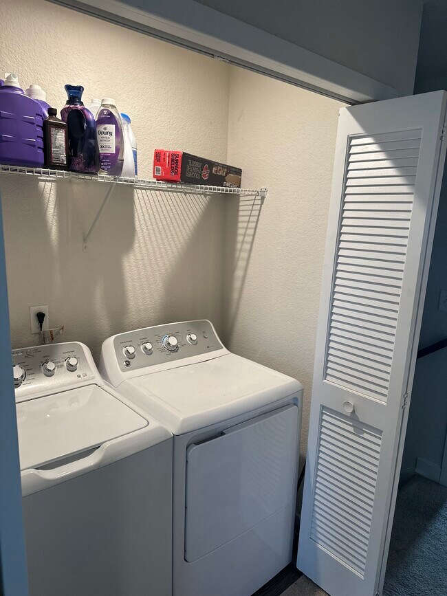 Washer area - 225 Brittlebrush Dr