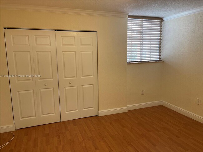Building Photo - 300 Madeira Ave