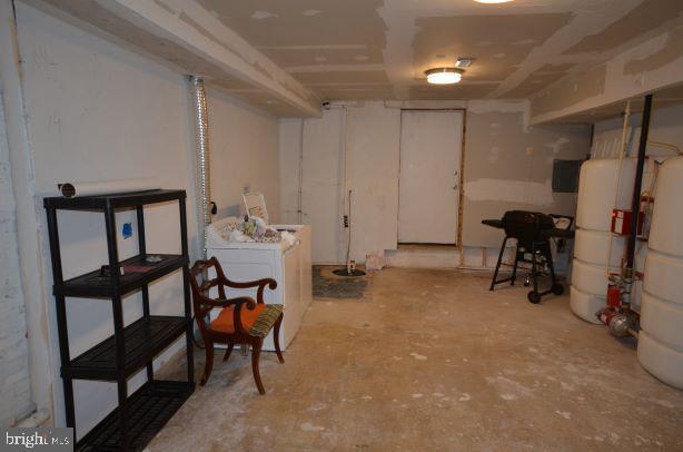 Building Photo - 2018 N Calvert St