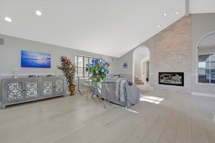 Building Photo - 763 Jacqueline Ln