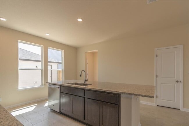 Building Photo - 1660 Coral Sunrise Trl