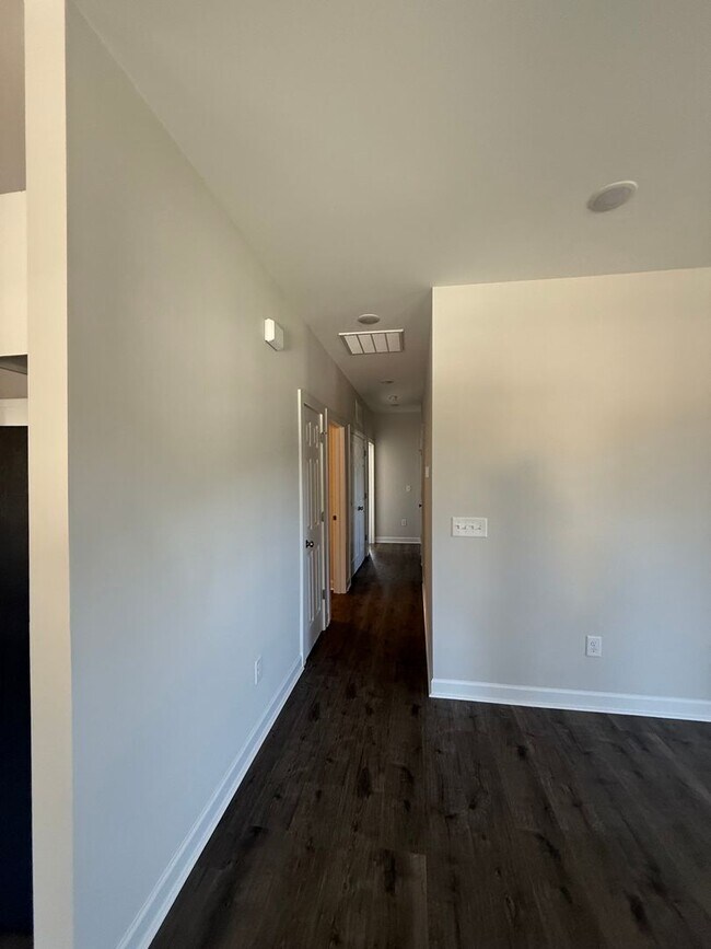 Building Photo - Three bedroom, 2 bath house in Graham-newly constructed!