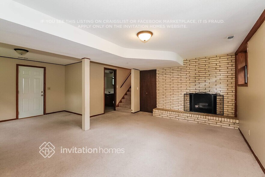 Building Photo - 2743 Farrington St