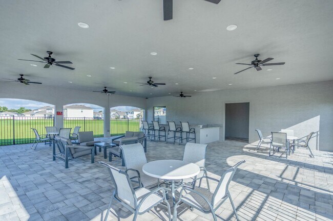 Building Photo - ***AVAILABLE FOR TOURS NOVEMBER/Beautiful Modern 5 Bed/3 bath/Exclusive Graystone Hills Community