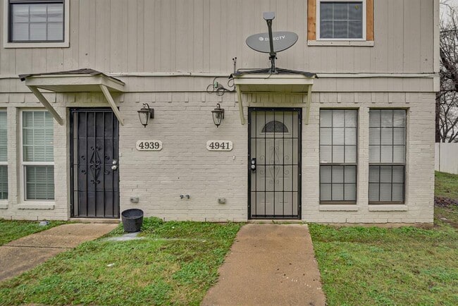 Primary Photo - 4941 Miller Ave