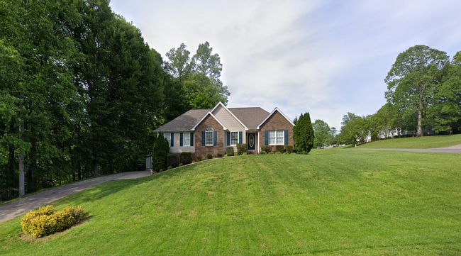 Building Photo - Spacious 3-Bedroom, 3-Bath Home with Bonus Room in a Quiet Neighborhood! NO PETS