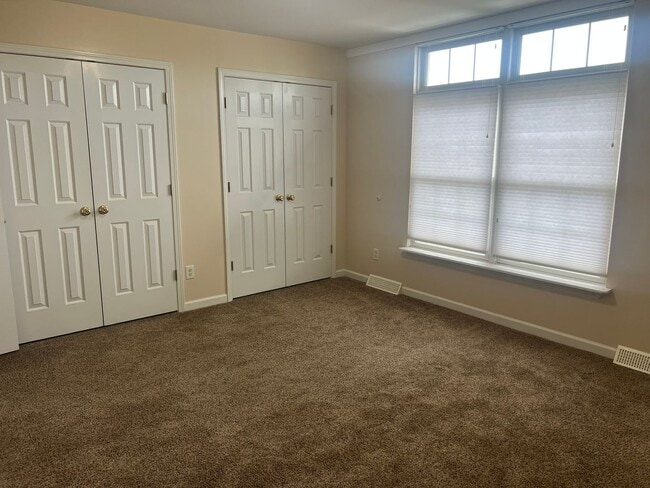 Building Photo - 1537 Stonefield Dr