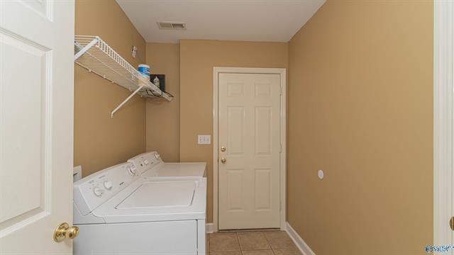 Building Photo - 5311 Frankford Dr SE