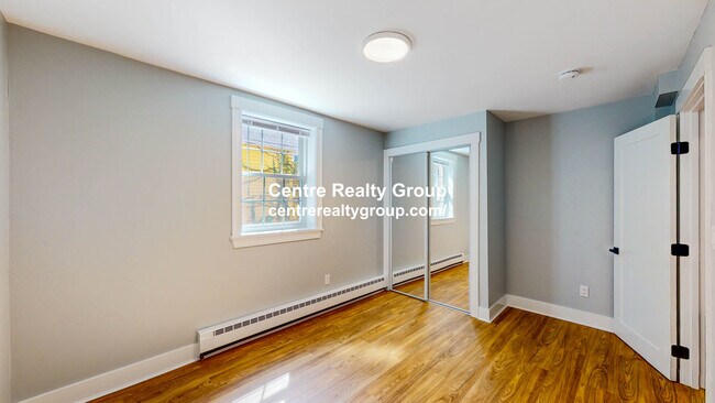 Building Photo - 132 Sherman St