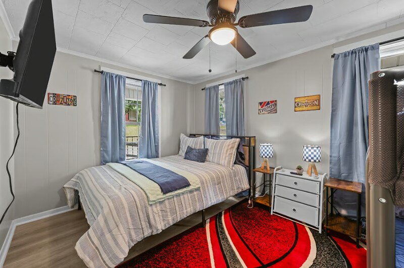 Building Photo - 105 McGill Ave NW