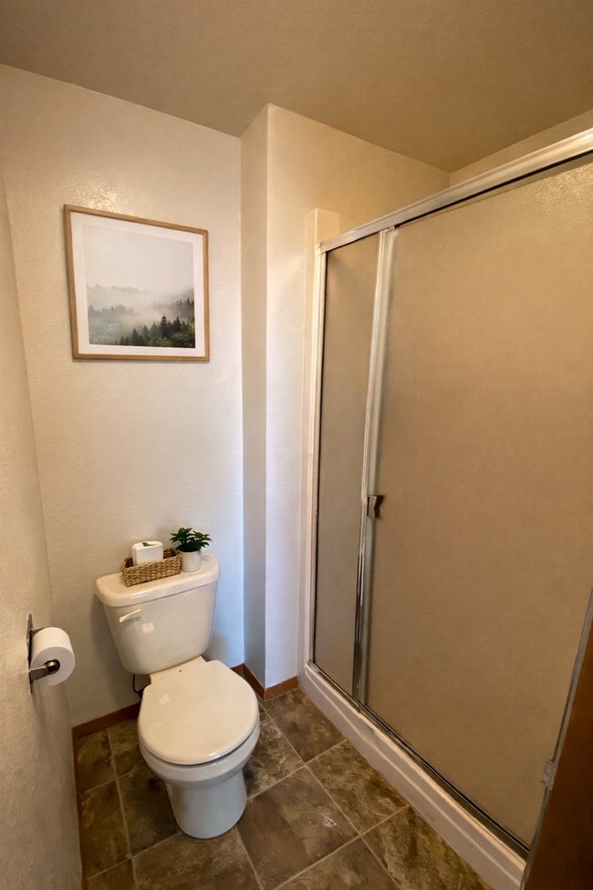 Building Photo - Pra3406