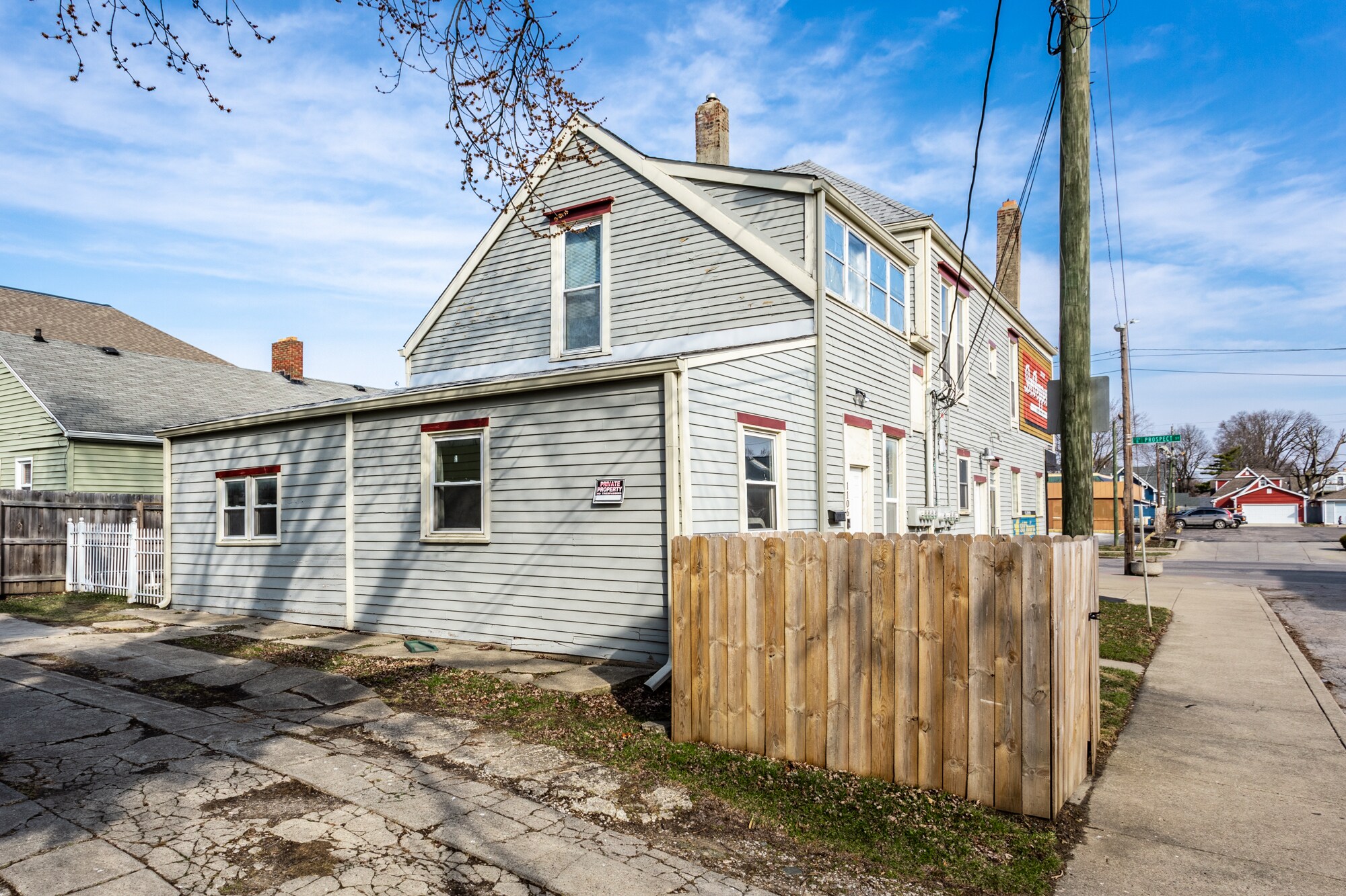 Building Photo - 1106 Laurel St