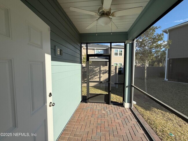 Building Photo - 72 Bramble Ct