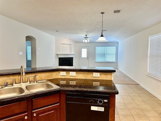 Building Photo - 30415 Deleon Fields Dr