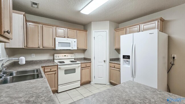 Building Photo - 111 Artesian Ln NW