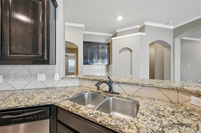Building Photo - 624 Cypress Hill Dr