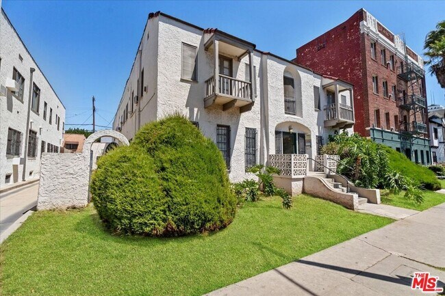 Building Photo - 630 Cochran Ave