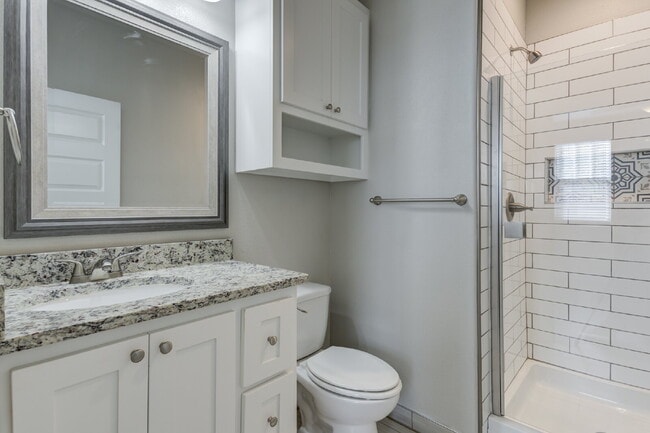 Building Photo - Stunning 3 Story Town-Home near Texas Tech...