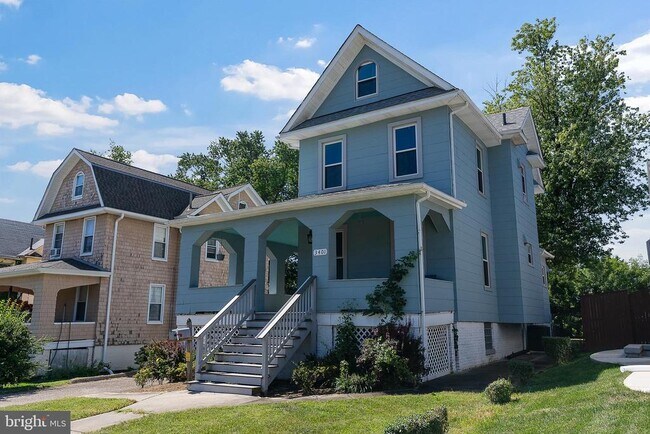 Building Photo - 3401 White Ave