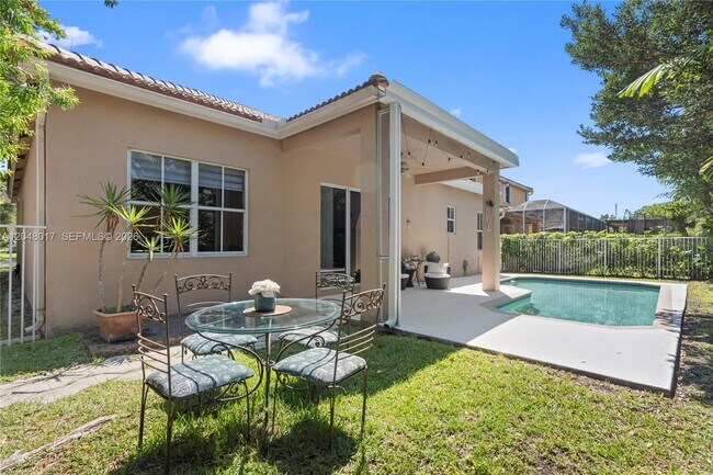 Building Photo - 1097 Allamanda Way