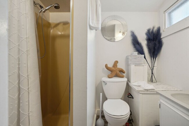 Building Photo - 30 Highland Ave