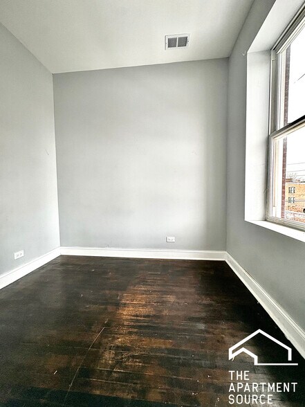 Building Photo - 3858 W Grenshaw St