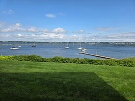 Building Photo - 400 Narragansett Pky