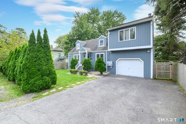 Building Photo - 34 Pine Hill Ave
