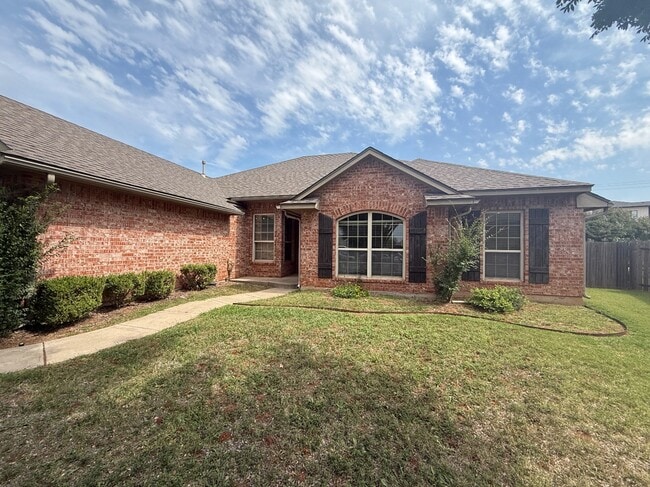 Building Photo - 19132 Cottonwood Ct