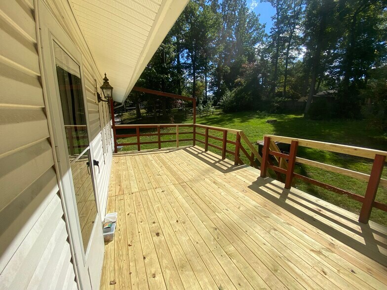 Building Photo - 4616 Twinbrook Rd