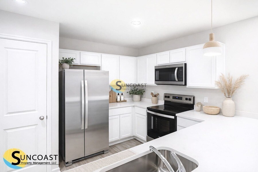 Building Photo - 3821 SW 43rd Ct