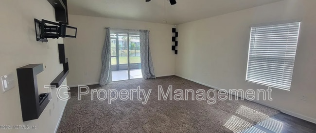Building Photo - 8238 Meadow Walk Ln