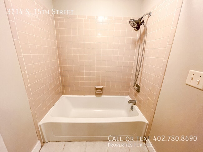 Building Photo - 3714 S 15th St