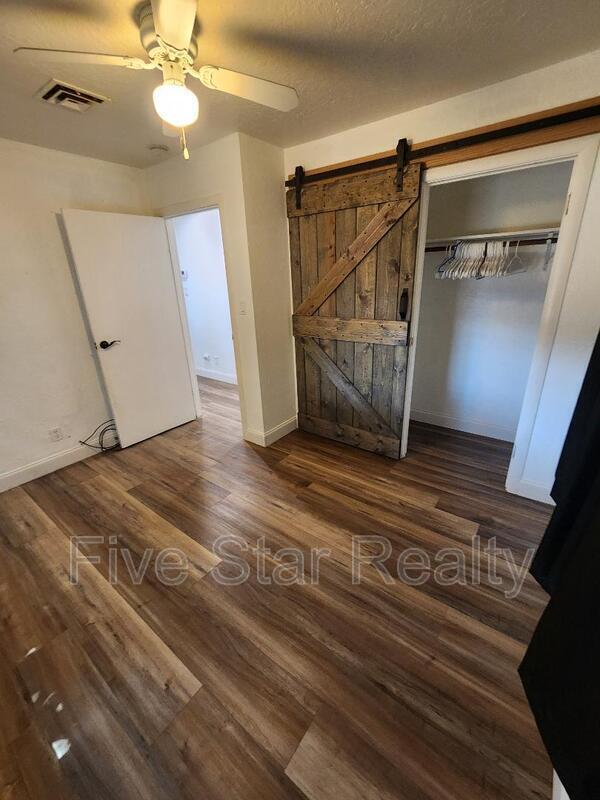 Building Photo - 598 Cassidy Ave
