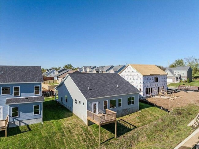 Building Photo - 105 Clearwater Dr