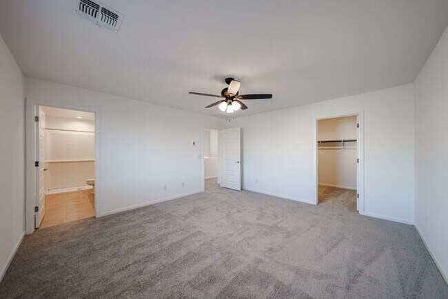 Building Photo - ONE MONTH RENT FREE!! NEW 5 BEDROOM 3 BATHROOM HOME AVILABLE FOR RENT!