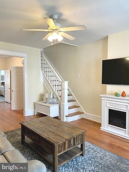 Building Photo - 173 Fountain St