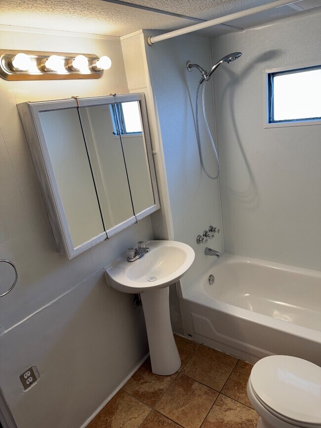 Building Photo - 6959 Flamingo Way