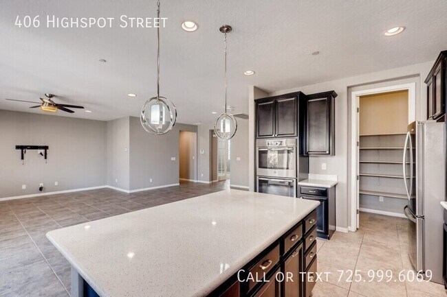 Building Photo - 406 Highspot St