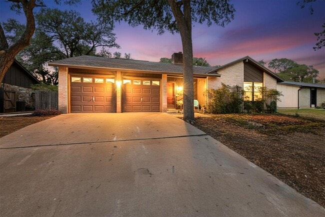 Primary Photo - 7304 Eganhill Dr