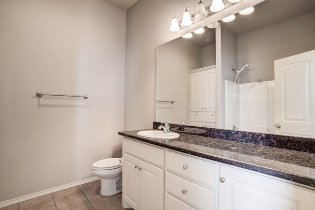 Building Photo - Great newer home in Frenship ISD