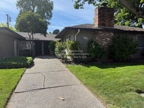 Building Photo - 7730 Coral Ln