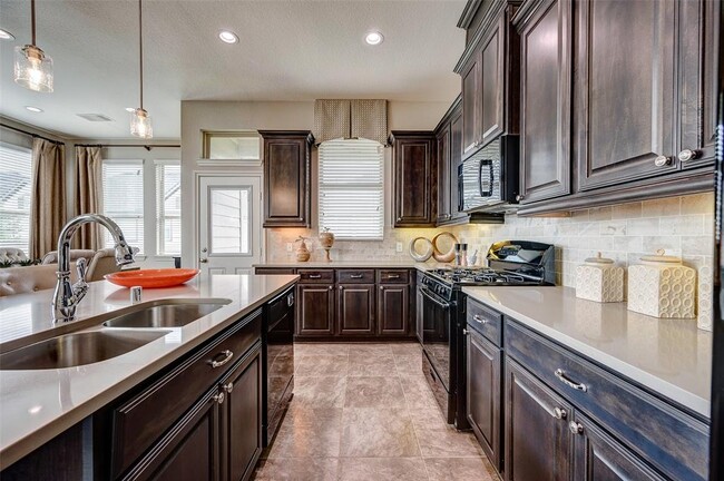 Building Photo - 5554 Sallow Bay Ln