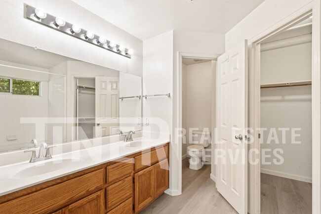 Building Photo - 6931 Romanzo Way