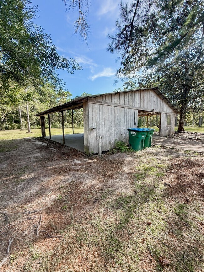 Building Photo - 687 Lawhon Mill Rd