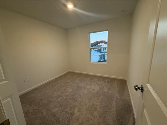 Building Photo - 5427 Meadow Walk Dr