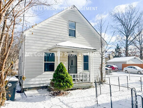 Building Photo - Cozy Three-Bedroom Available!